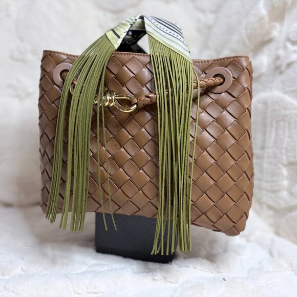 Fringe Handbag Wraps in several colors - Picture 7 of 11